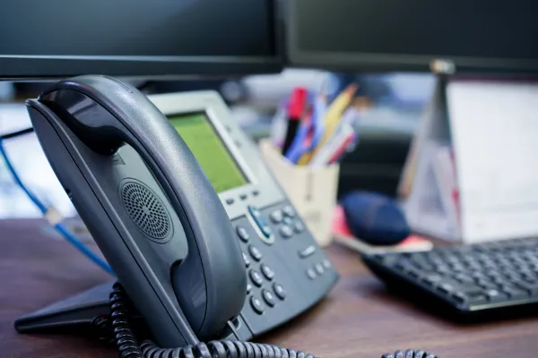 Instalação e Configuração de Telefonia IP - RJ // Cabeamento Estruturado Instalação e Configuração de Telefonia IP - RJ // Cabeamento Estruturado